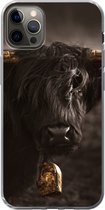Geschikt voor iPhone 13 Pro Max hoesje - Schotse hooglander - Vacht - Zwart - Siliconen Telefoonhoesje
