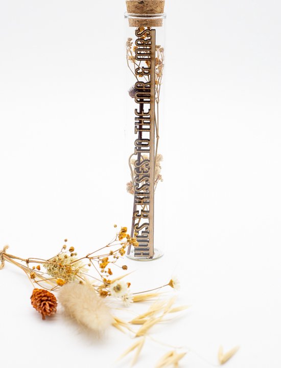 Message in a bottle - Hugs & kisses to the mr. & mrs. - Happy wedding - Bruiloft - Trouwen - Trouw felicitatie - Huwelijk - Wenskaart - Trouw cadeau - Getrouwd cadeau