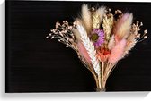 Canvas - Boeket van Verschillende Droogbloemen tegen Zwarte Houten Achtergrond - 60x40 cm Foto op Canvas Schilderij (Wanddecoratie op Canvas)