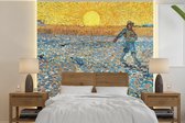 Behang - Fotobehang De zaaier - Vincent van Gogh - Breedte 350 cm x hoogte 350 cm