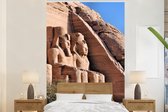 Behang - Fotobehang Zijaanzicht Aboe Simbel tempel in Egypte - Breedte 225 cm x hoogte 350 cm