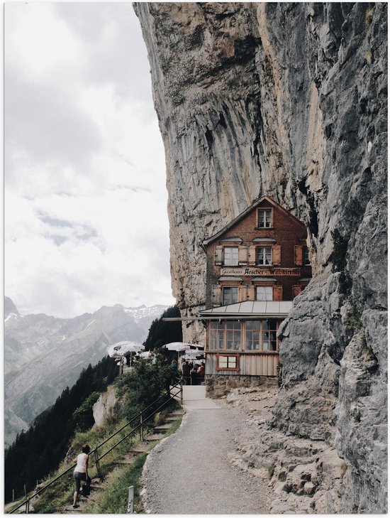 WallClassics - Poster (Mat) - Huisje op de Noordelijke top van Appenzeller Alpen - 30x40 cm Foto op Posterpapier met een Matte look