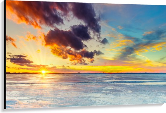WallClassics - Canvas - Zonnestralen door Meerkleurige Lucht boven het Water - 150x100 cm Foto op Canvas Schilderij (Wanddecoratie op Canvas)