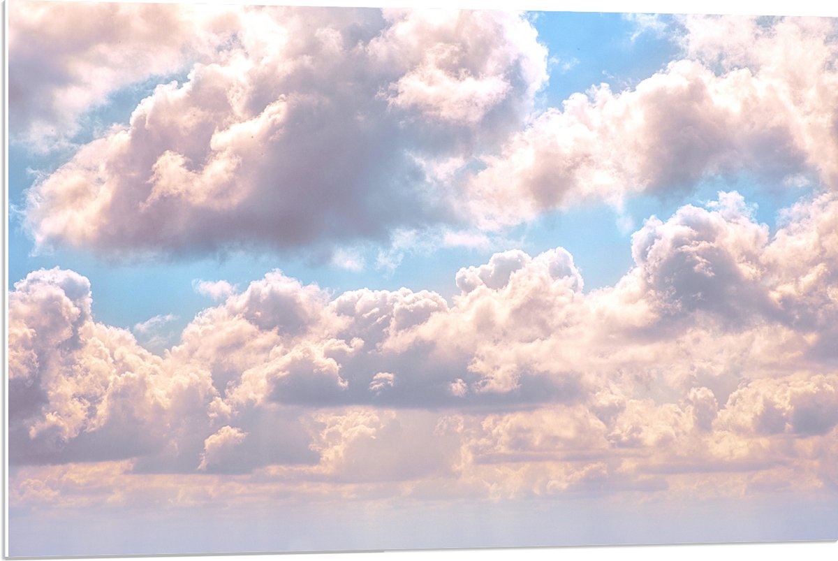 PVC Schuimplaat- Sluierbewolking op Zonnige Dag - 90x60 cm Foto op PVC Schuimplaat