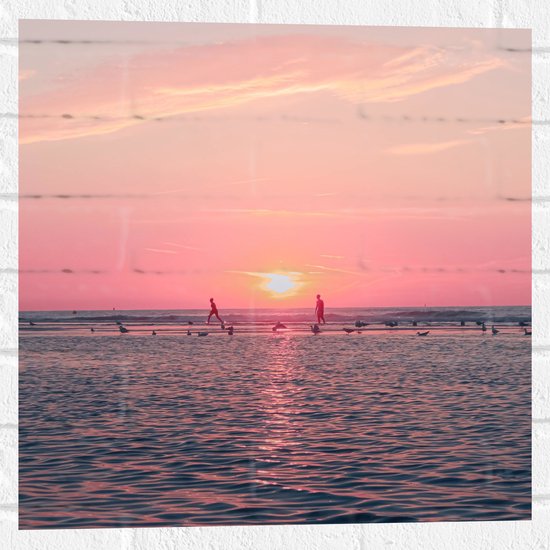 Muursticker - Roze Zonsondergang aan Zee met Meeuwen - 50x50 cm Foto op Muursticker