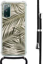 Hoesje met koord - Geschikt voor Samsung Galaxy S20 FE - Palmbladeren - Verstelbaar zwart koord - Crossbody - Planten - Transparant, Groen - Leuke Telefoonhoesjes