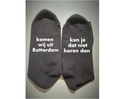 Bedrukte sokken met tekst: Komen wij uit Rotterdam Ken je dat niet horen dan, Sokken met tekst, Bedrukte sokken