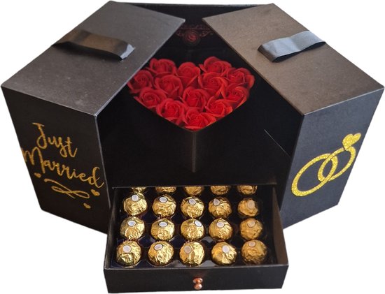 Boîte à fleurs avec roses de savon et texte - Roses de savon - Fleurs artificielles - Just Married - Coffret cadeau - Mariage - Mariage