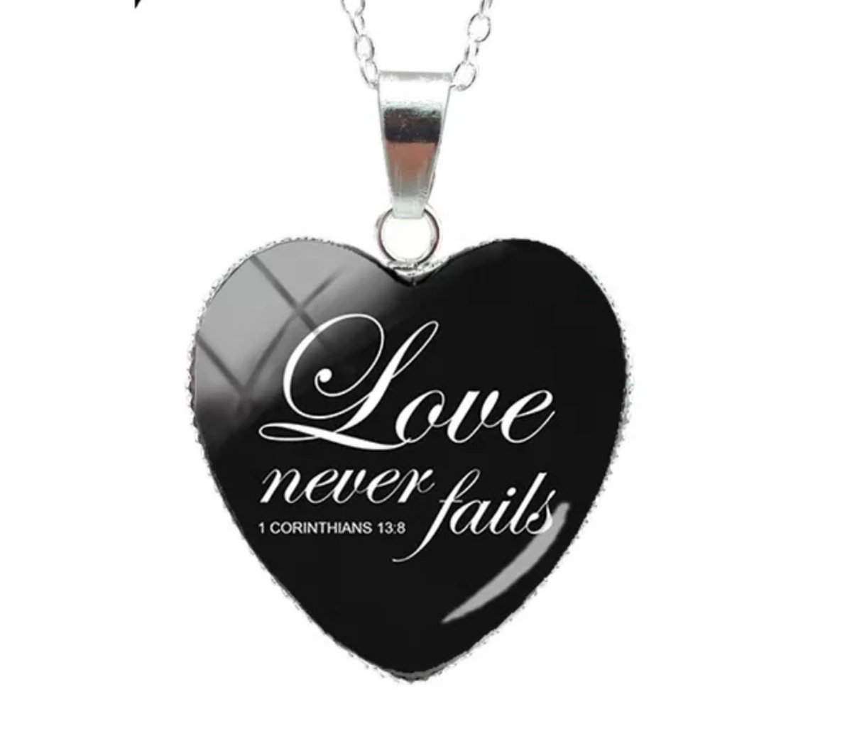 Verzilverde Bedel Love Never Fails 3 | Bedel Hanger | Ketting Cadeau | Hart Sierraad | Trendy