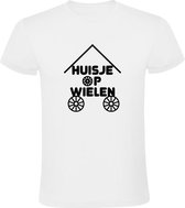 Huisje op wielen Heren T-shirt - huis - tekening - woning - woonwagenkamp - kamper - tiny house - klein huisje - reizigers - avontuur