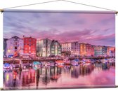 WallClassics - Affiche textile - Maisons colorées au port - 120x80 cm Photo sur textile