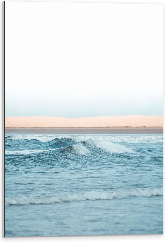 Dibond - Licht Blauwe Zee met Kleine Golven - 40x60 cm Foto op Aluminium (Met Ophangsysteem)
