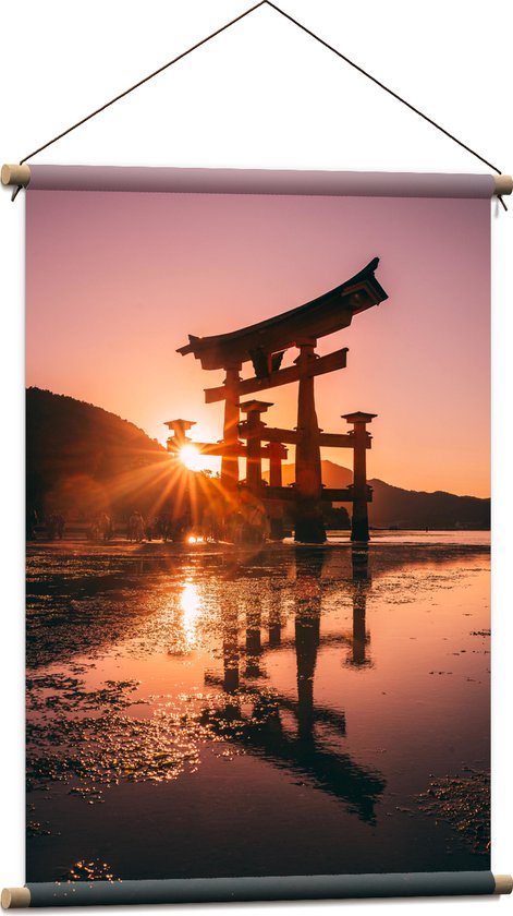 Textielposter - Ondergaande Zon - Itsukushima Shrine Japan - 60x90 cm Foto op Textiel