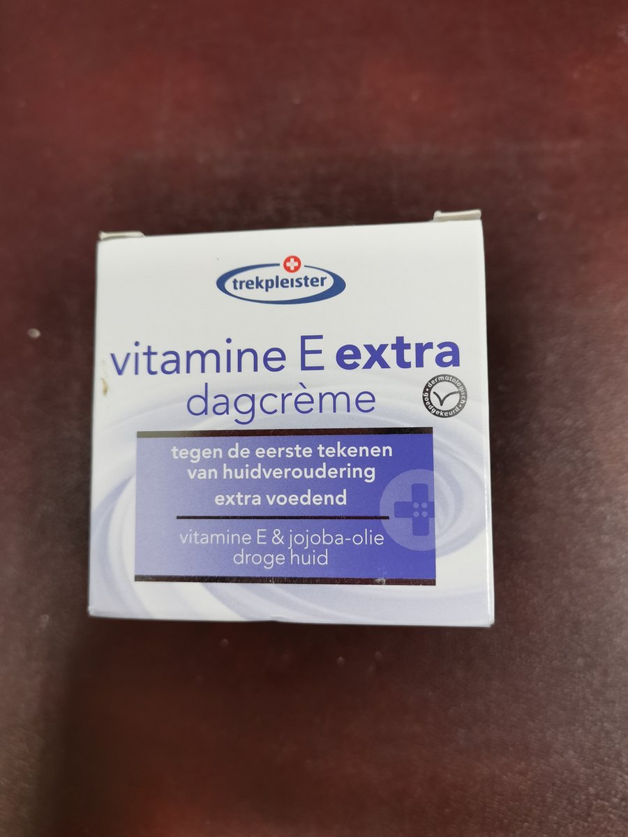 Attraction Vitamin E Extra Day Cream 50ml