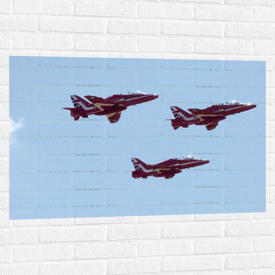 WallClassics - Muursticker - Rode Vliegtuigen in de Lucht - 105x70 cm Foto op Muursticker