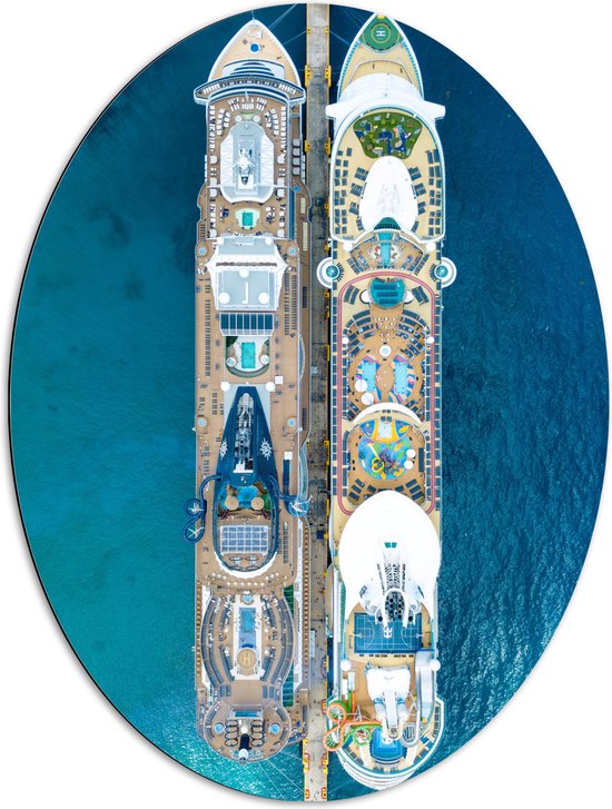 WallClassics - Dibond Ovaal - Grote Cruise Schepen - 72x96 cm Foto op Ovaal (Met Ophangsysteem)
