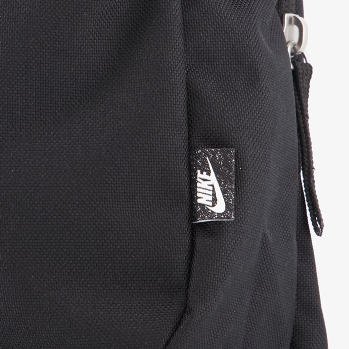 Nike Heritage Crossbody Tas: compact en betaalbaar thumbnail 3
