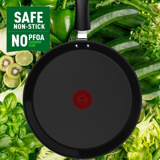 Zwarte Tefal koekenpan met 'Safe non-stick' en 'No PFOA, Cadmium, Lead' tekst.
