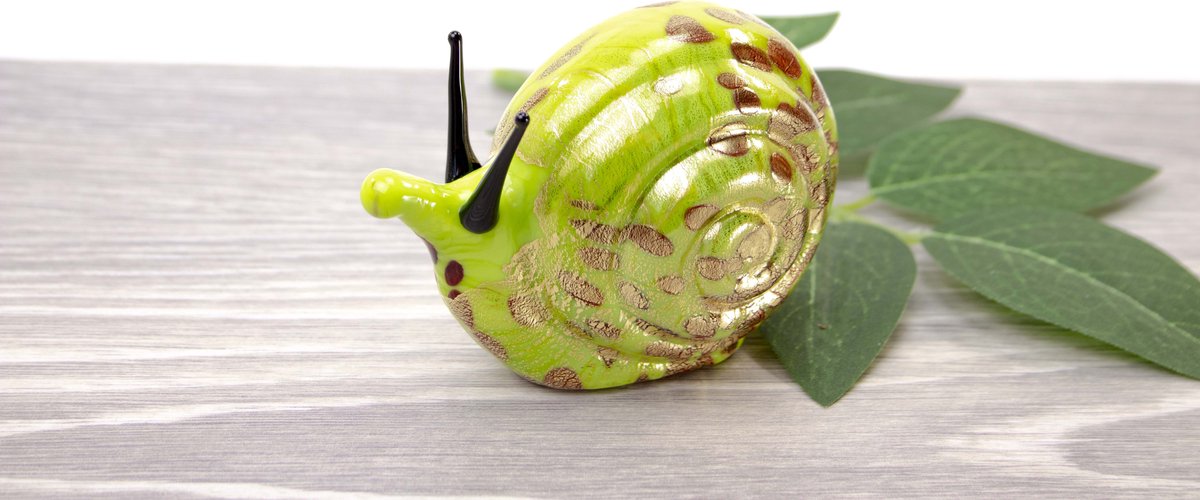 Murano Glas Slak Groen met bladgoud 6x8 cm.