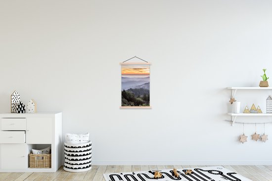 Porte-affiche avec affiche - Affiche scolaire - Montagnes - Soleil - Forêt - Paysage - 40x60 cm - Lattes vierges