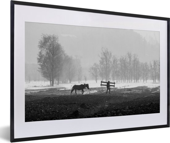 Fotolijst incl. Poster - Paard - Boerderij - Sneeuw - 60x40 cm - Posterlijst