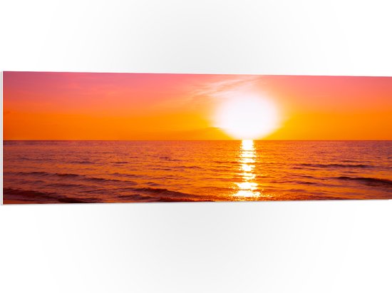 PVC Schuimplaat- Feloranje Zonsondergang bij Rozekleurige Lucht boven Zeewater - 120x40 cm Foto op PVC Schuimplaat