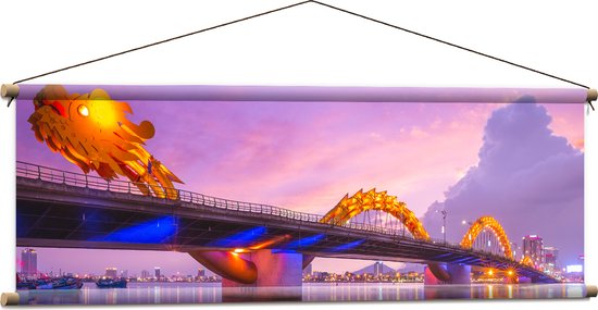 Textielposter - Paarse Lucht boven Verlichte Dragon brug in Da Nang, Vietnam - 120x40 cm Foto op Textiel