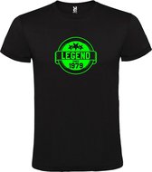 Zwart T-Shirt met “Legend sinds 1979 “ Afbeelding Neon Groen Size XL