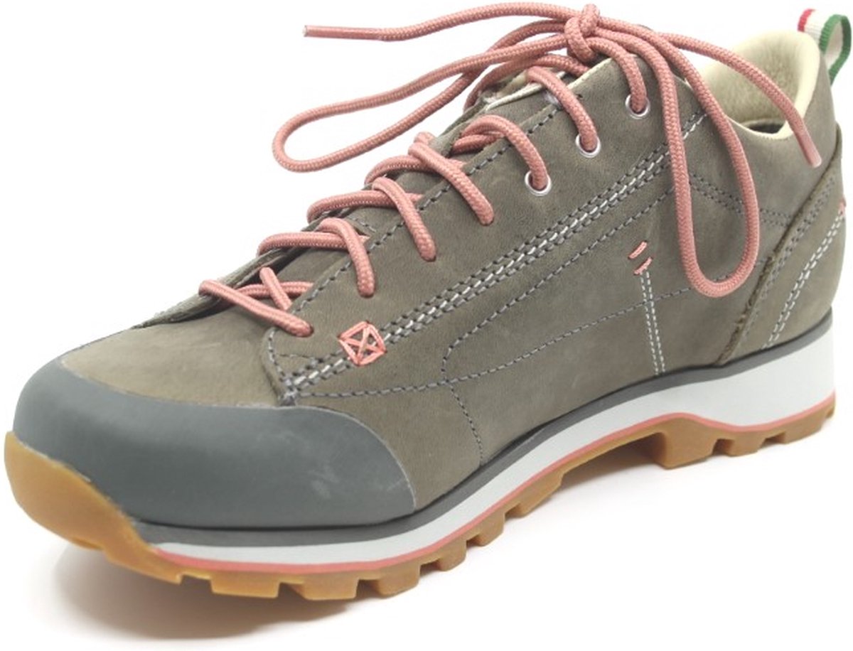 Test Dolomite Cinquantaquattro Low FG GTX W 2022 : Avis, Chaussures Randonnée légère Dolomite