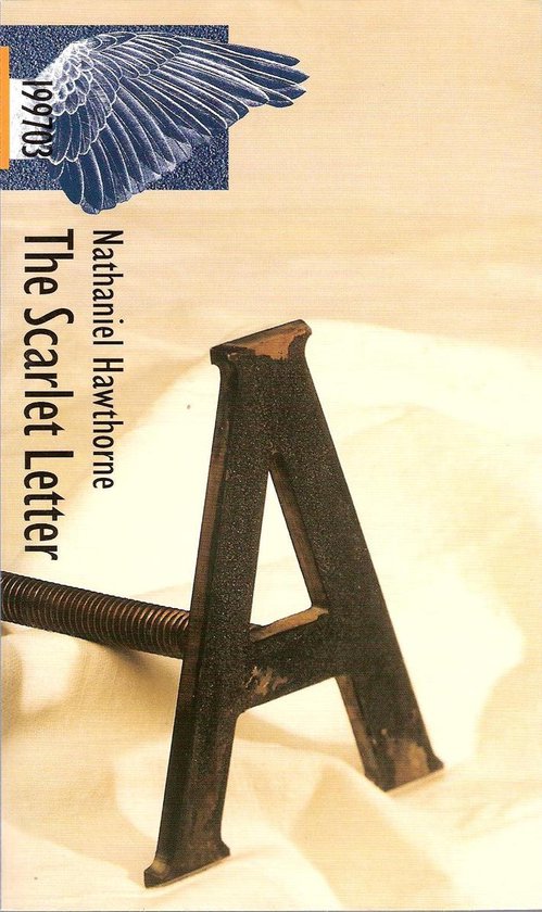 La couverture du livre 'The Scarlet Letter' avec une grande lettre A foncée et une partie d'une vis.