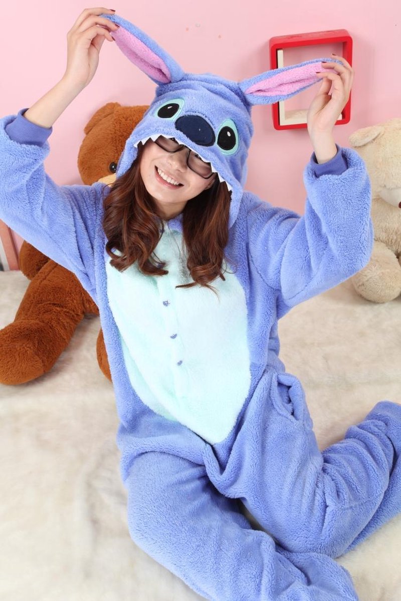 Stitch pyjama - maat 122/128