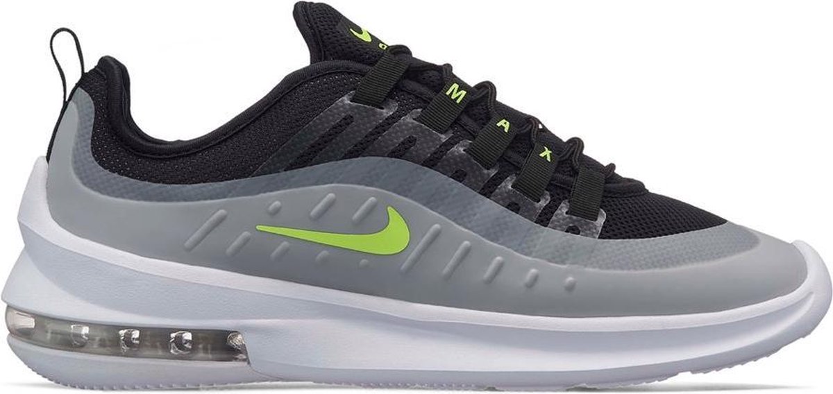 nike air max axis 44