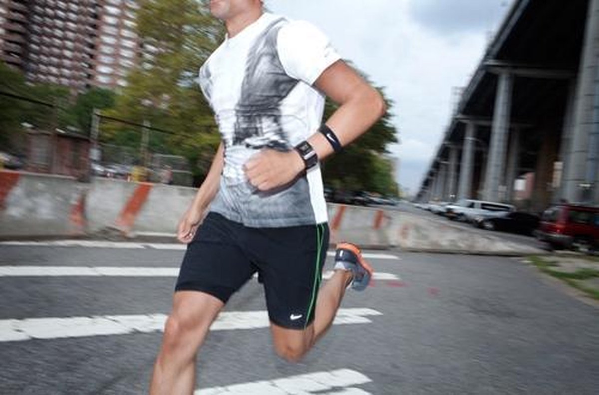 Nike+ Sportwatch GPS - Zwart/Geel | bol.com