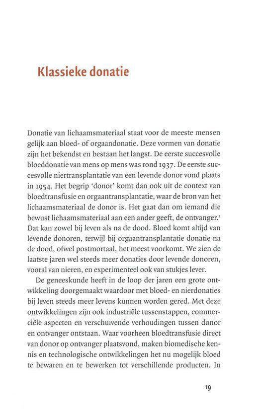 Pagina 19 met tekst over klassieke donatie, specifiek bloed- en orgaandonatie.