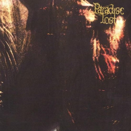 Cd-hoes met een abstracte, donkere en dramatische afbeelding van Paradise Lost.