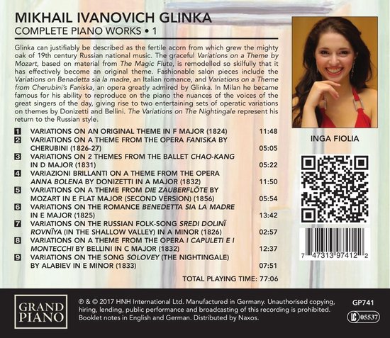 Glimlachende pianiste Inga Fiolia met donker haar, gekleed in een zwarte top, met de tekst "MIKHAIL IVANOVICH GLINKA COMPLETE PIANO WORKS • 1 VARIATIONS".