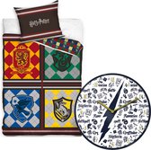 Harry Potter Dekbedovertrek- Zweinstein Logo- Hogwarts- 1 persoons- 140x200- Katoen, incl. Gryffindor wandklok 25cm