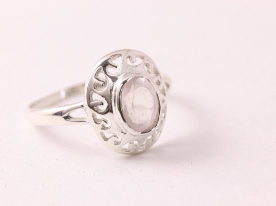 Fijne opengewerkte zilveren ring met rozenkwarts - maat 18