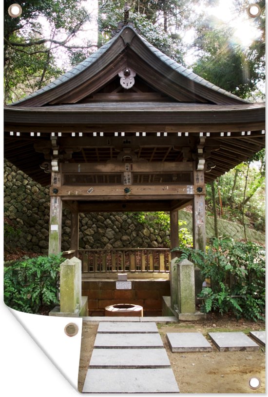Tuinposter - Tuindoek - Tuinposters buiten - Kleine tempel bij het bos in de Japanse stad Kobe - 80x120 cm - Tuin