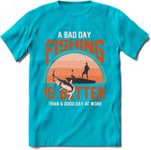 A Bad Day Fishing - Vissen T-Shirt | Oranje | Grappig Verjaardag Vis Hobby Cadeau Shirt | Dames - Heren - Unisex | Tshirt Hengelsport Kleding Kado - Blauw - S