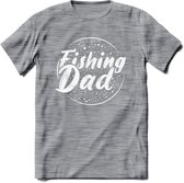 Fishing Dad - Vissen T-Shirt | Grappig Verjaardag Vis Hobby Cadeau Shirt | Dames - Heren - Unisex | Tshirt Hengelsport Kleding Kado - Donker Grijs - Gemaleerd - S