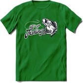 Lets Go Fishing - Vissen T-Shirt | Grappig Verjaardag Vis Hobby Cadeau Shirt | Dames - Heren - Unisex | Tshirt Hengelsport Kleding Kado - Donker Groen - M