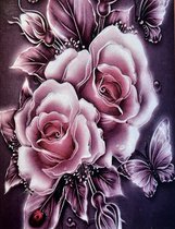 Denza - Diamond painting Roos met lieveheersbeestje en vlinder 40 x 50 cm volledige bedrukking ronde steentjes direct leverbaar - bloemen - flowers - rozen - roos - zeer mooi schil
