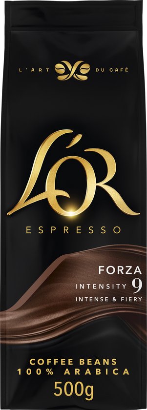 Zwarte L'OR Espresso verpakking met goudkleurige logo's. De verpakking toont twee geroosterde koffiebonen, golvende bruine lijnen en de tekst 'Forza Intensity 9'.