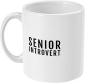 Mok met quote "Senior introvert" - Bedrukte Mok - Cadeau collega - Introvert quote