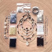 Zelf sieraden maken kralen pakket - Kettingen en enkelbandjes - 2mm kraal met staaldraad - Zwart, wit, grijs, creme, bruin, zilver - Kinderen en volwassenen - DIY