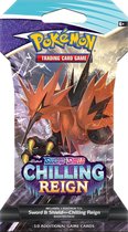 Pokémon Sword & Shield Chilling Reign Sleeved Booster - Pokémon Kaarten + 5 Pokémon Stickers