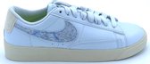 W Nike Blazer Low SE - Sneakers Dames- Maat 41