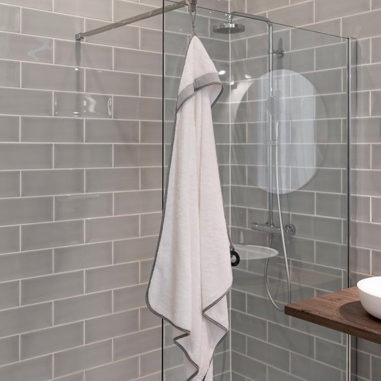 Doomoo - Dry'n Play White- Maxi Badcape met bijtrijng - Hou jezelf droog tijdens badtijd - 90X100 cm - bio katoen van Doomoo — afbeelding 5