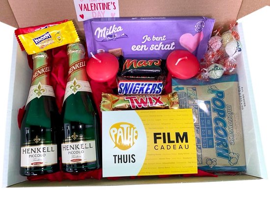 Chemicus Gewend formule Romantisch Liefdespakket Deluxe - Valentijn cadeautje voor hem en haar -  Kaarsen -... | bol.com